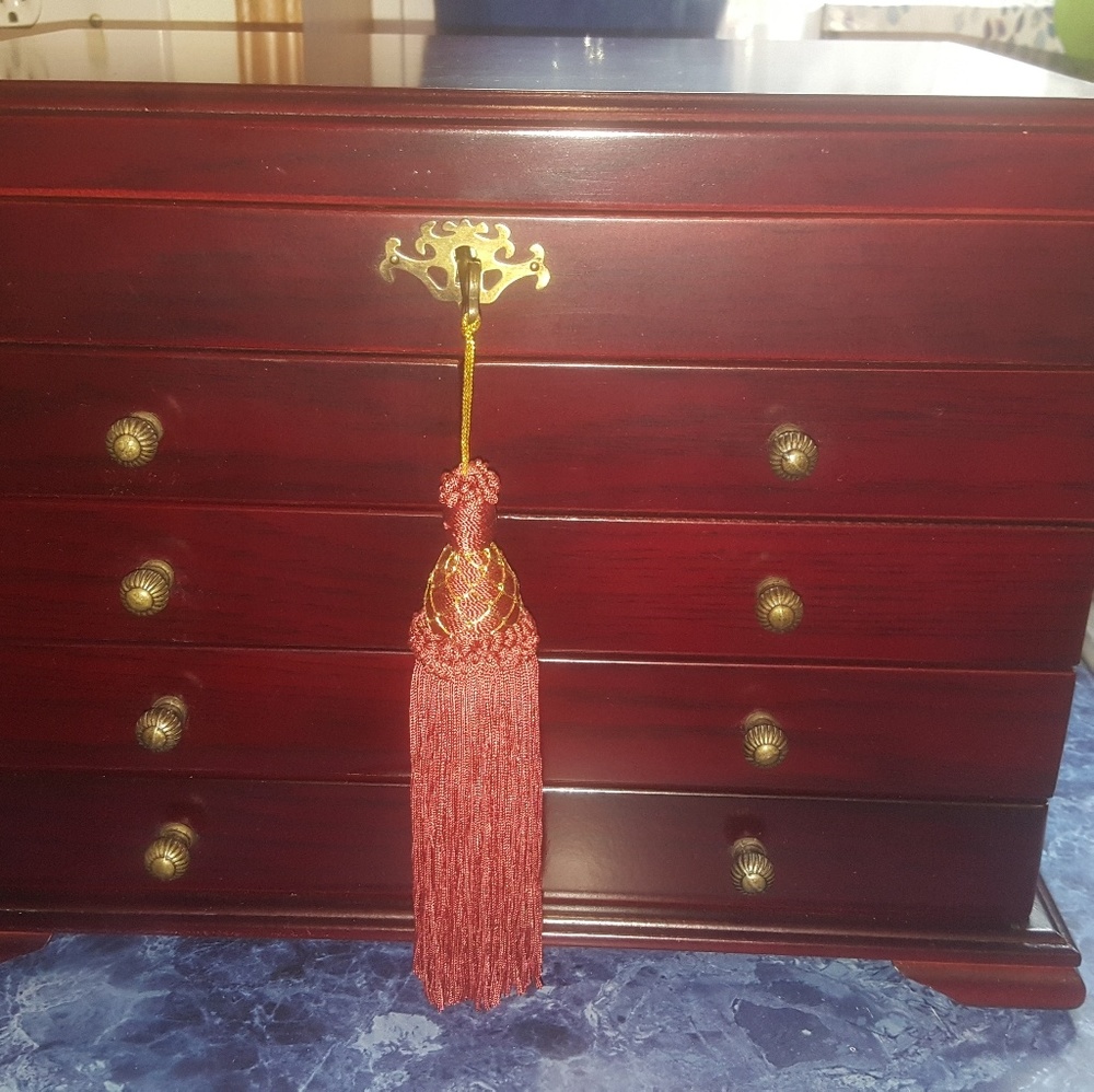 Thomas Pacconi Classics Museum Series Jewelry Box